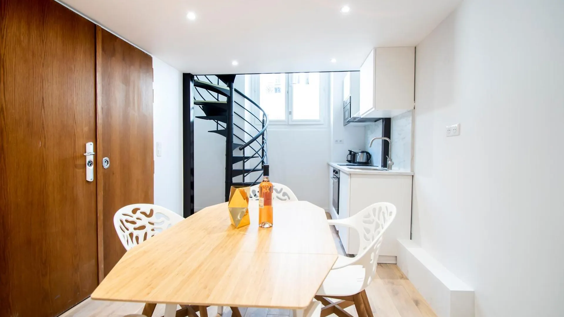 Cia - Flat In Bonne Nouvelle, 4P Apartment Paris 0*,